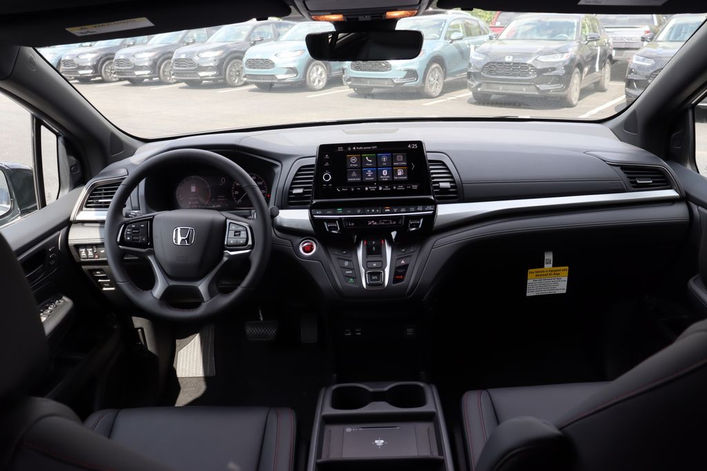 2026 Honda Odyssey photo 17