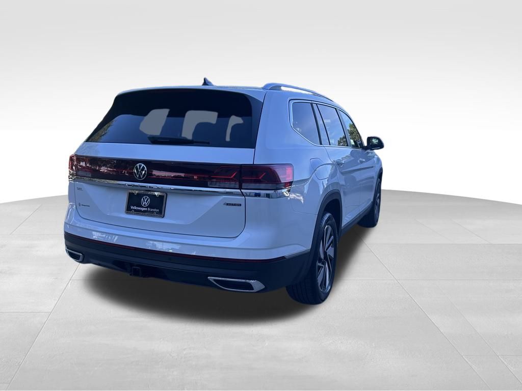 2026 Volkswagen Atlas SEL photo 2