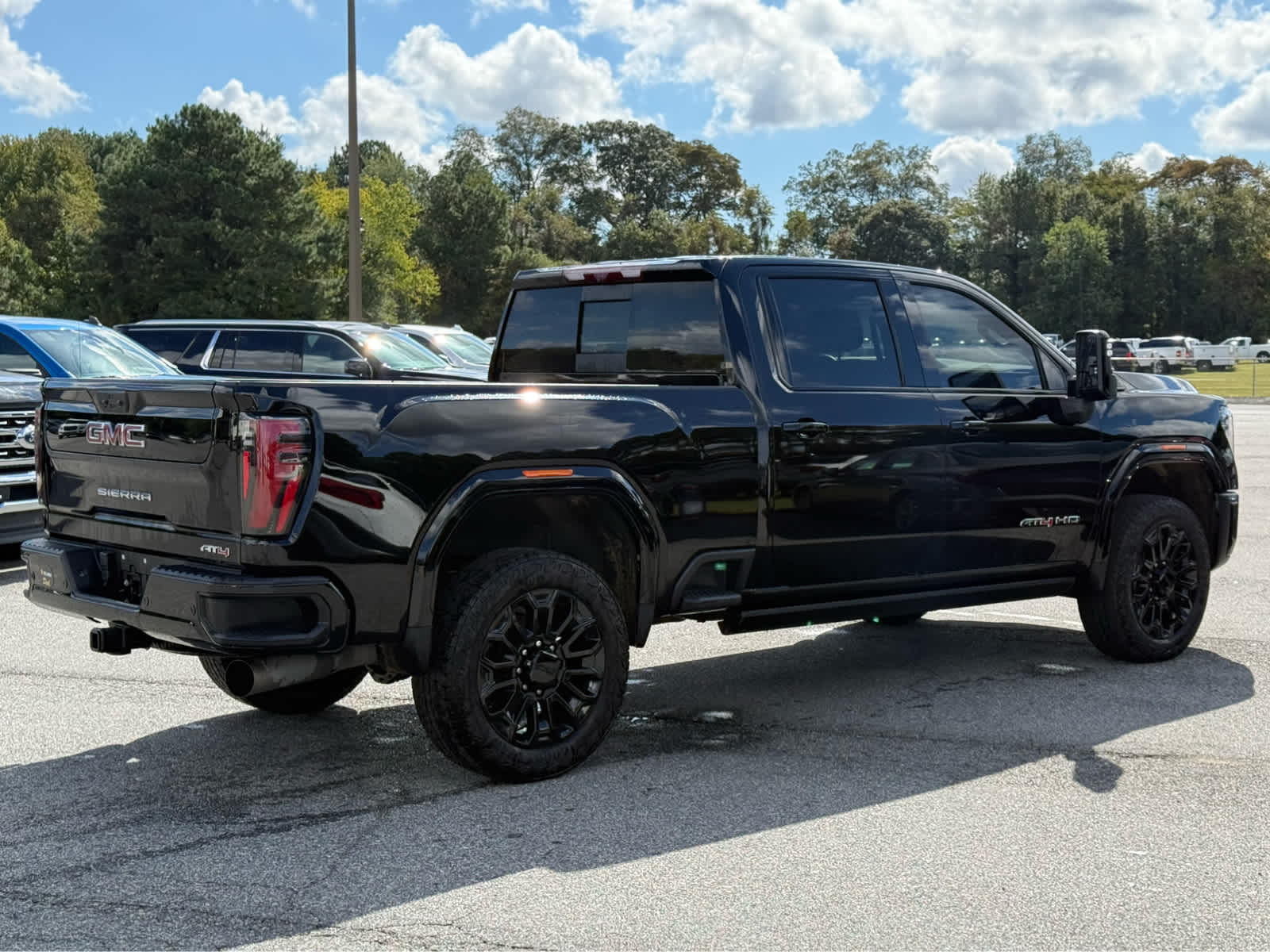 2024 Gmc Sierra 2500 HD AT4 photo 2