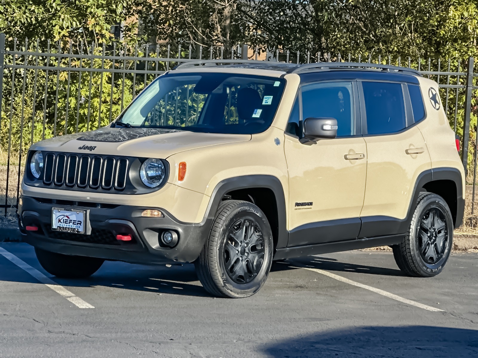 2017 Jeep Renegade Trailhawk photo 4