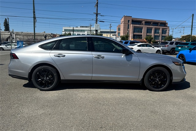 2025 Honda Accord SE photo 4