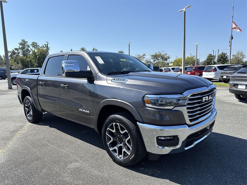 2026 RAM Ram 1500 Pickup Laramie's photo