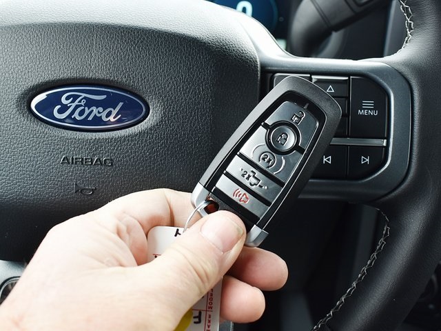 2025 Ford F-150 XLT photo 10