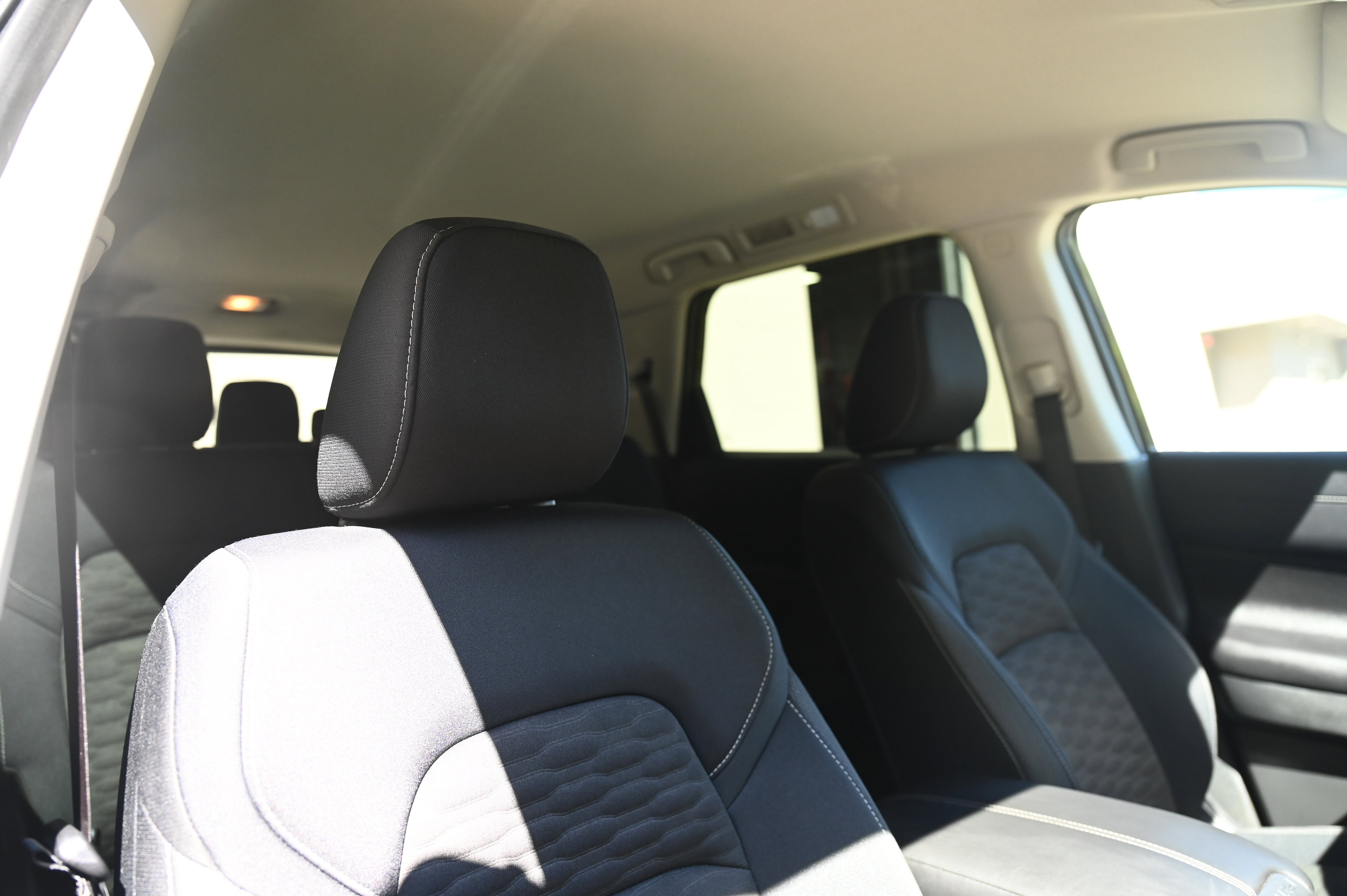 2024 Nissan Pathfinder S photo 29
