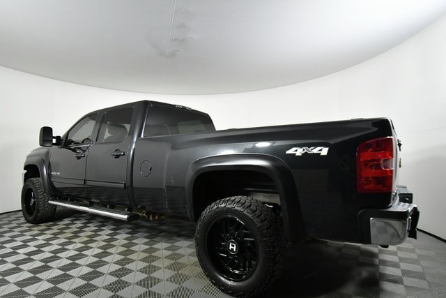 2012 Chevrolet Silverado 3500HD LTZ photo 13