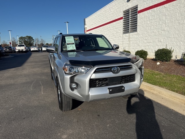 2023 Toyota 4Runner SR5's photo