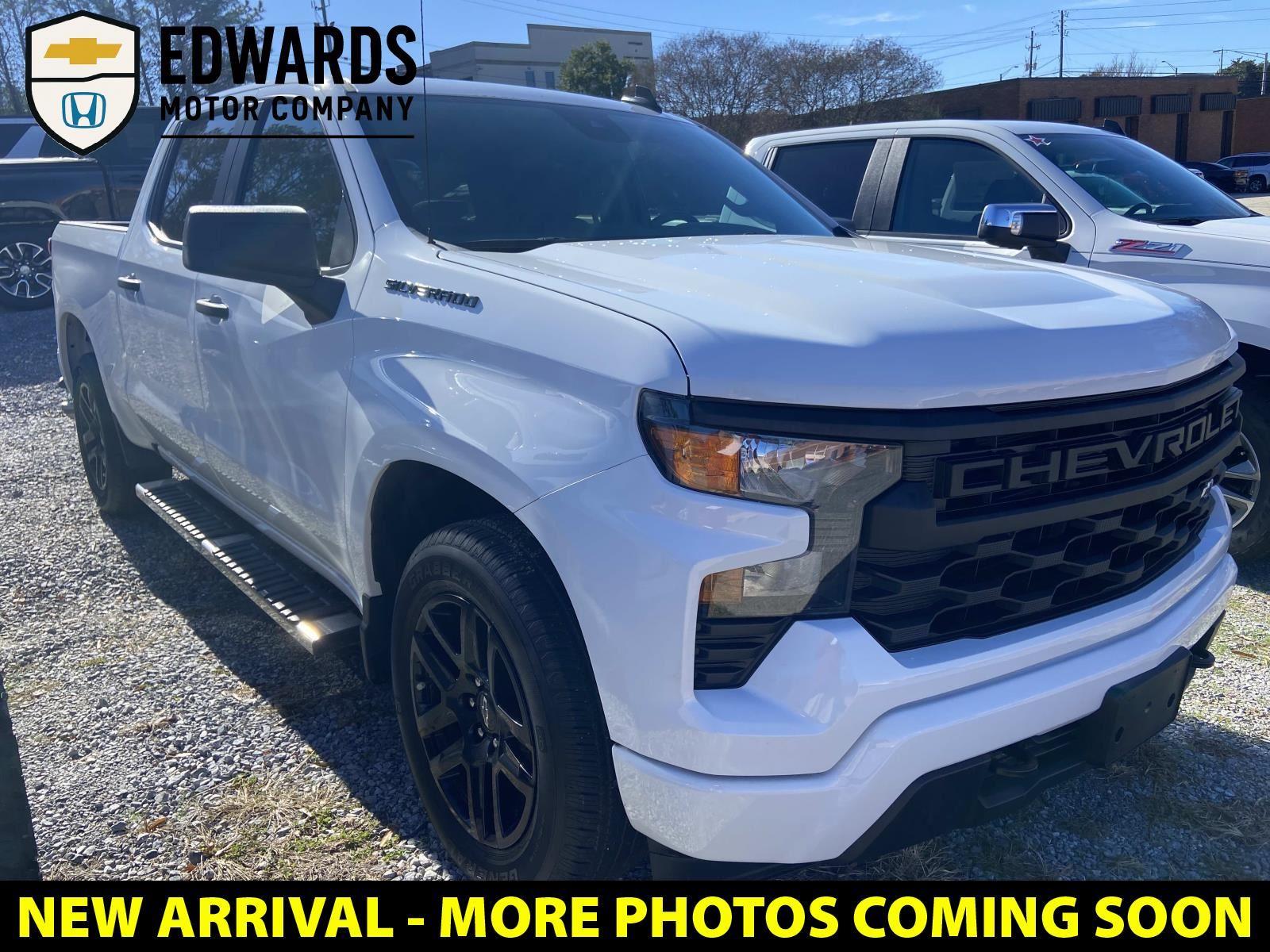 2024 Chevrolet Silverado 1500 Custom's photo