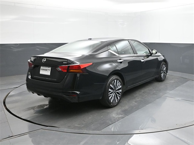 2024 Nissan Altima 2.5 SV photo 11