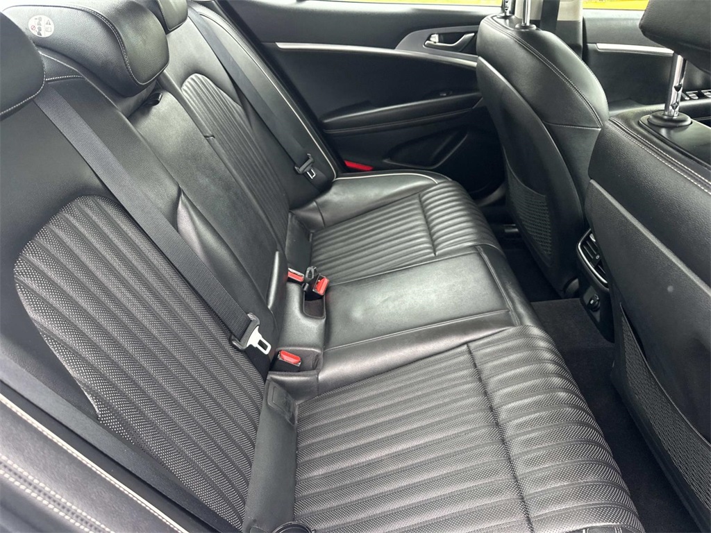 2019 Genesis G70 3.3T Advanced photo 13