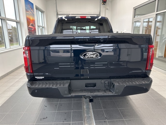 2025 Ford F-150 XLT photo 2