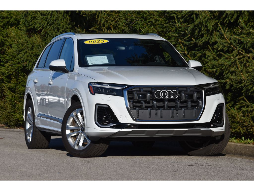 2025 Audi Q7 Premium Plus's photo
