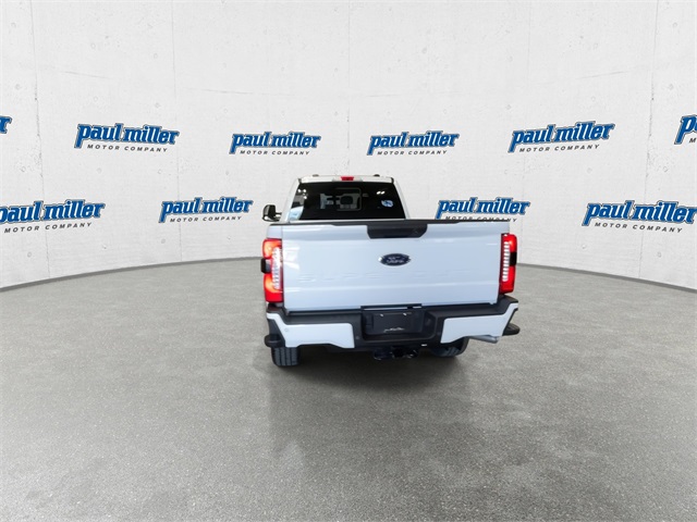 2026 Ford F-350 XL photo 8