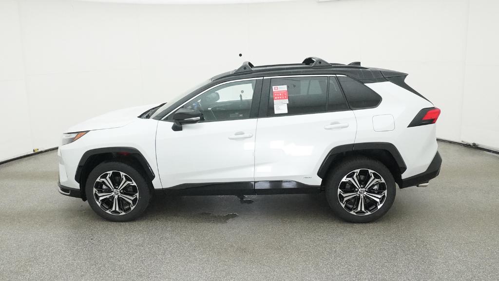 2025 Toyota RAV4 Hybrid XSE photo 8