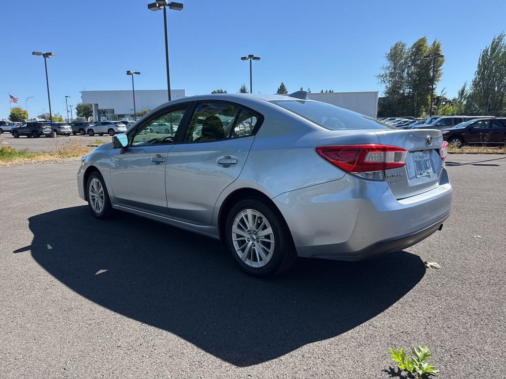 2018 Subaru Impreza 2.0i Premium photo 4
