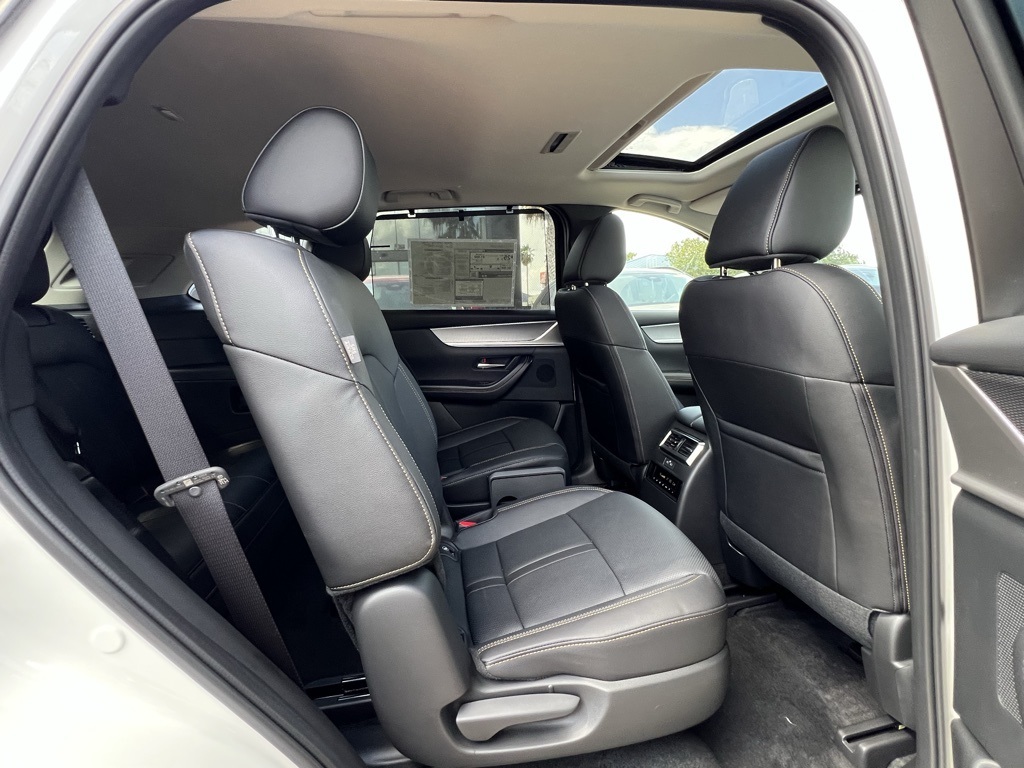 2025 Mazda CX-90 3.3 Turbo Preferred photo 6