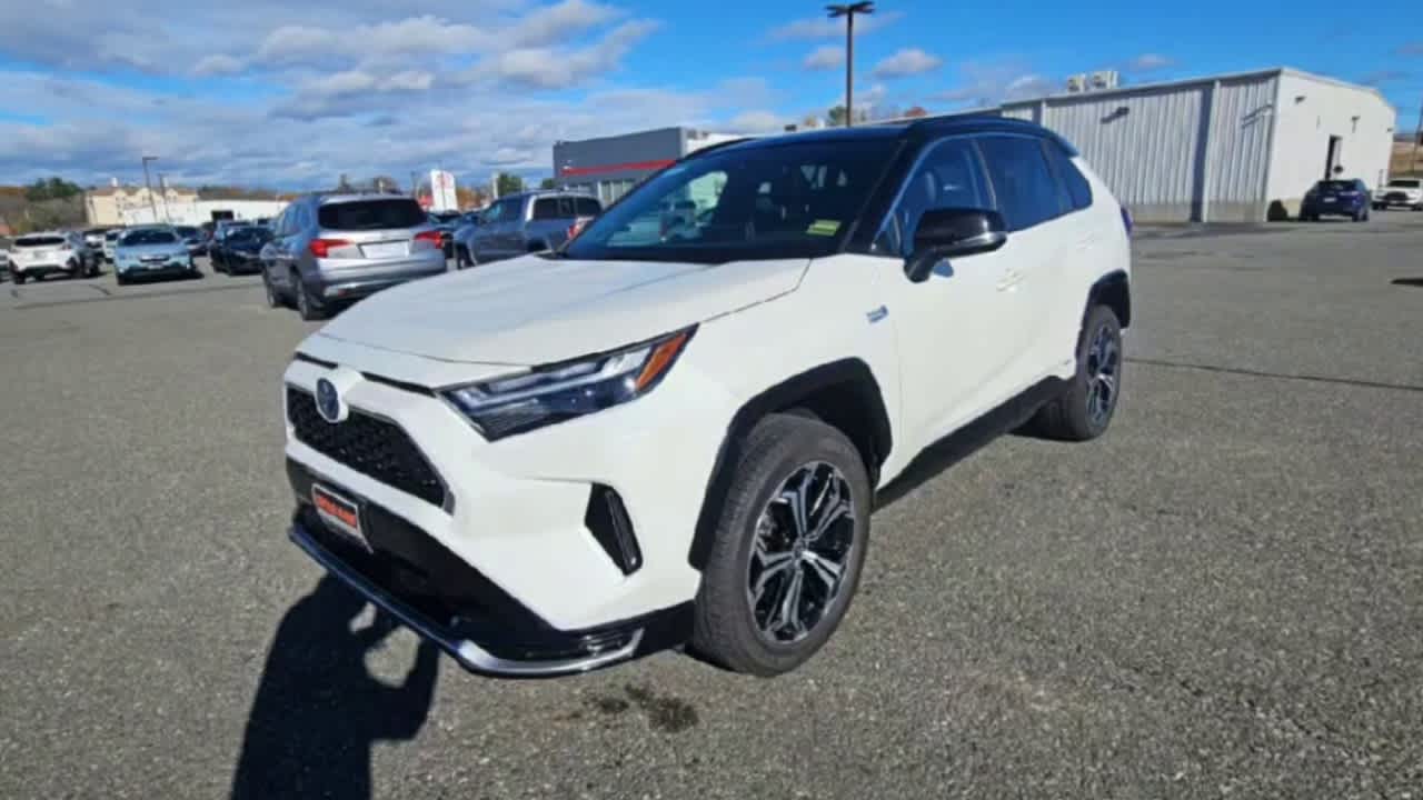 2022 Toyota RAV4 Prime XSE photo 4