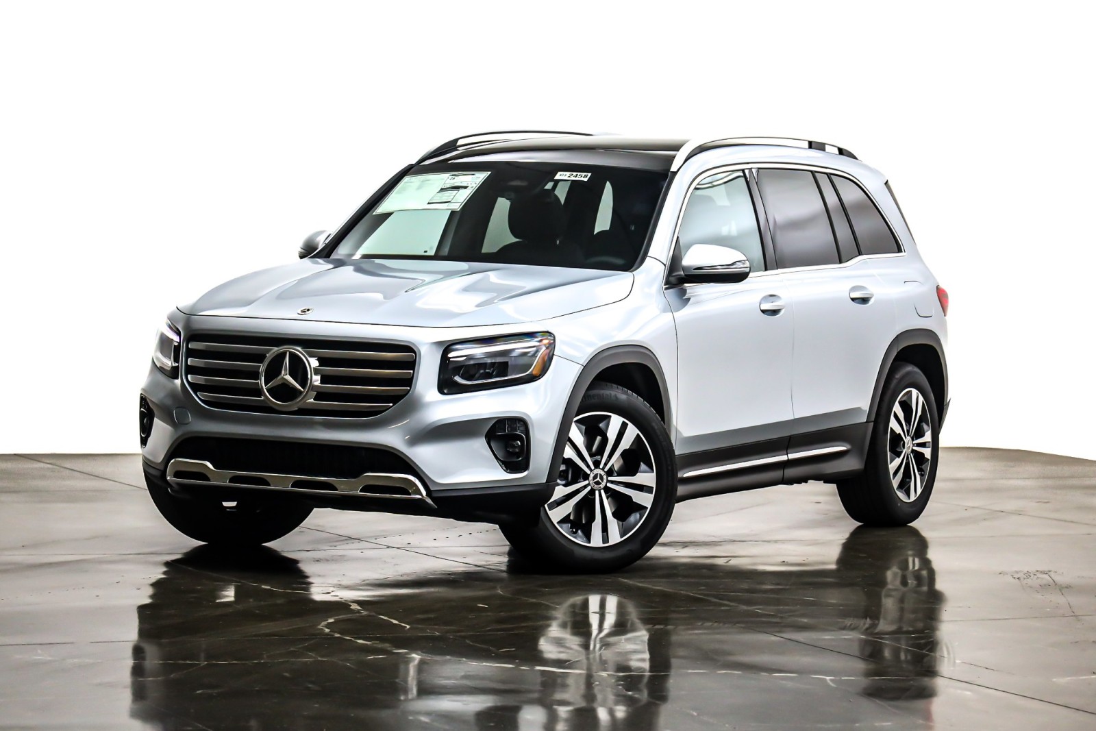2026 Mercedes-Benz GLB GLB 250's photo