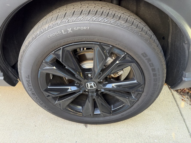 2023 Honda CR-V Hybrid Sport Touring photo 2