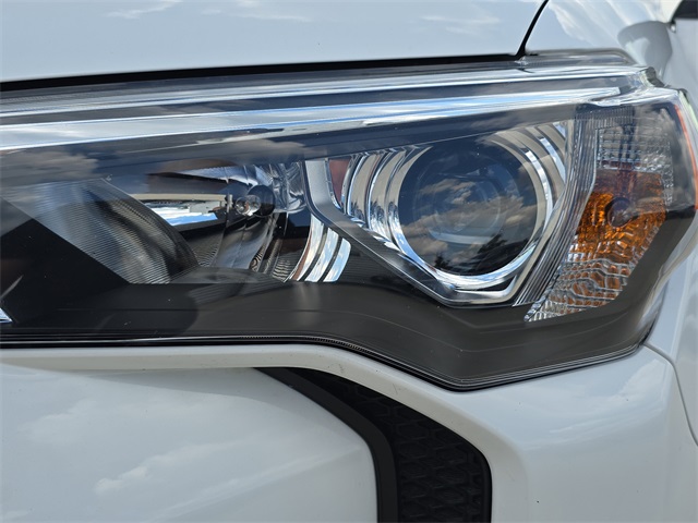 2024 Toyota 4Runner TRD Off-Road photo 29