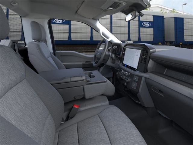 2025 Ford F-150 XL photo 8