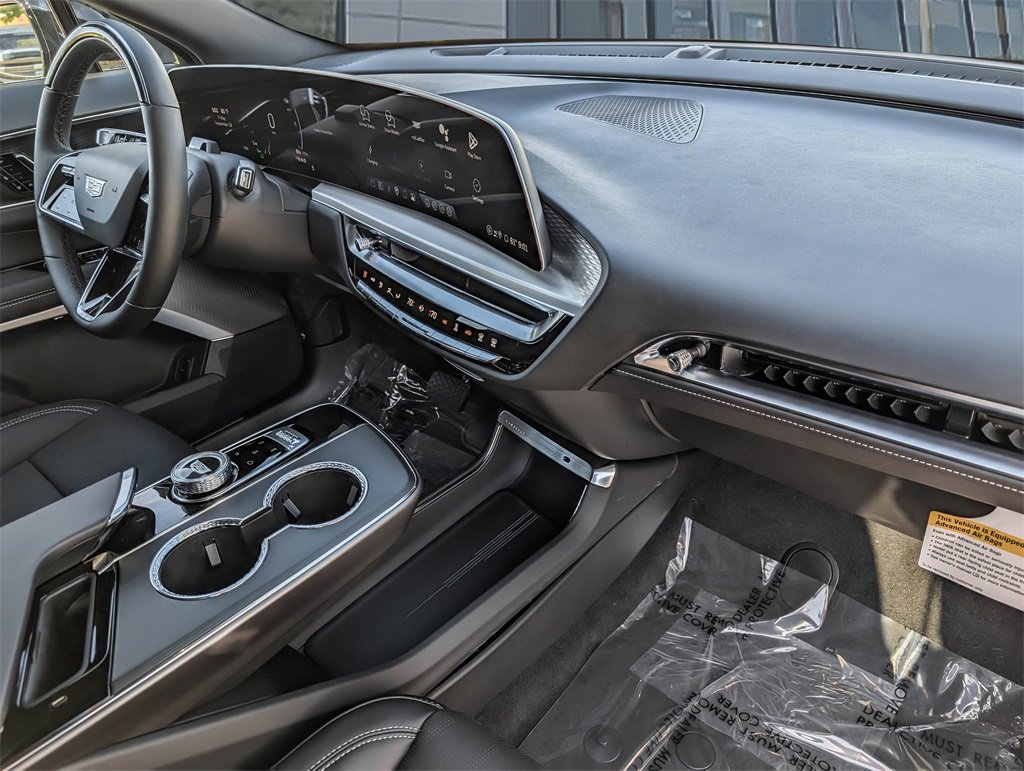 2026 Cadillac Lyriq Sport photo 14