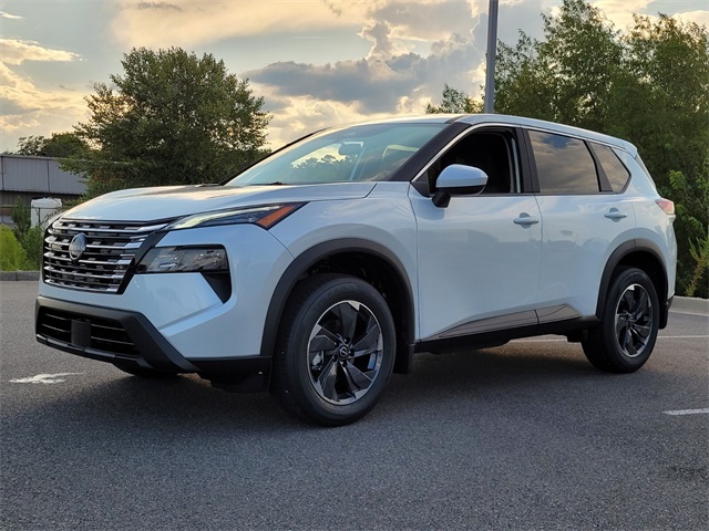 2026 Nissan Rogue SV photo 3