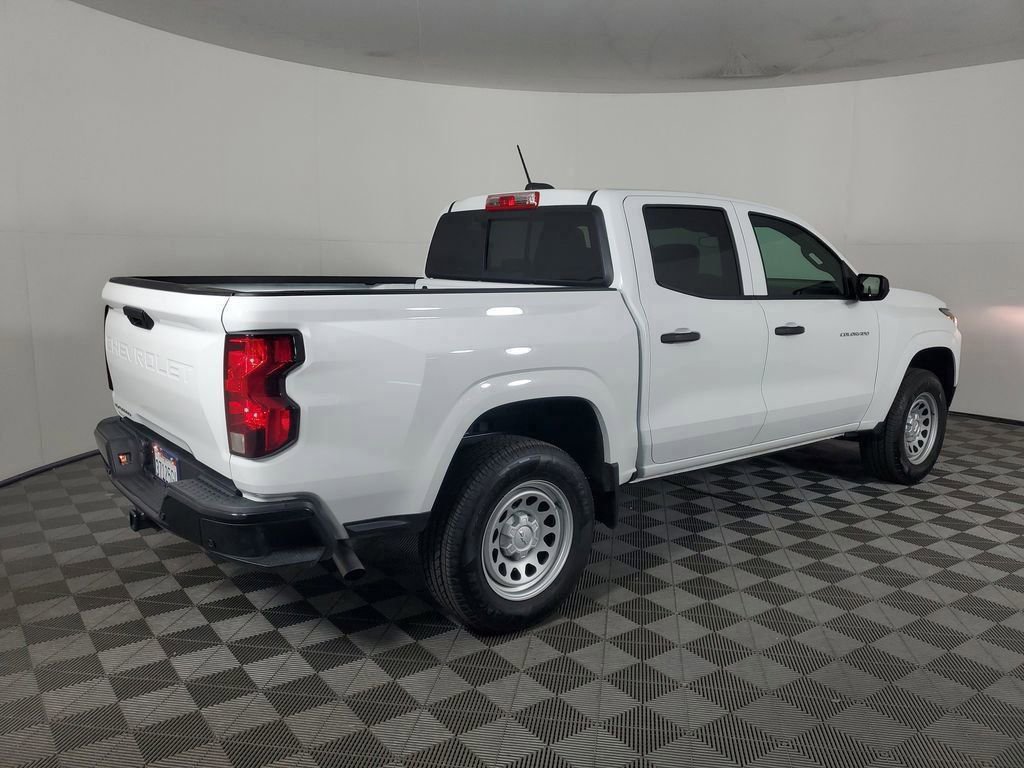 2025 Chevrolet Colorado LT photo 4