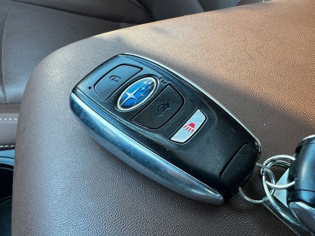2017 Subaru Outback Touring photo 13