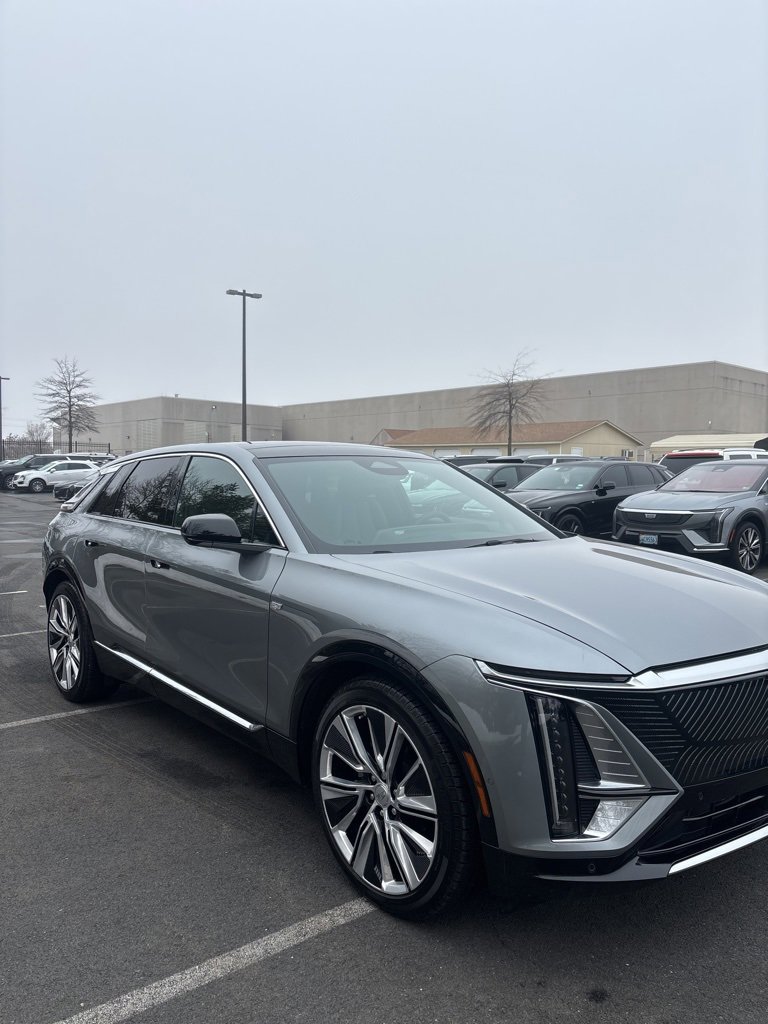 Certified 2024 Cadillac LYRIQ Luxury 3 with VIN 1GYKPSRL4RZ137829 for sale in Chantilly, VA