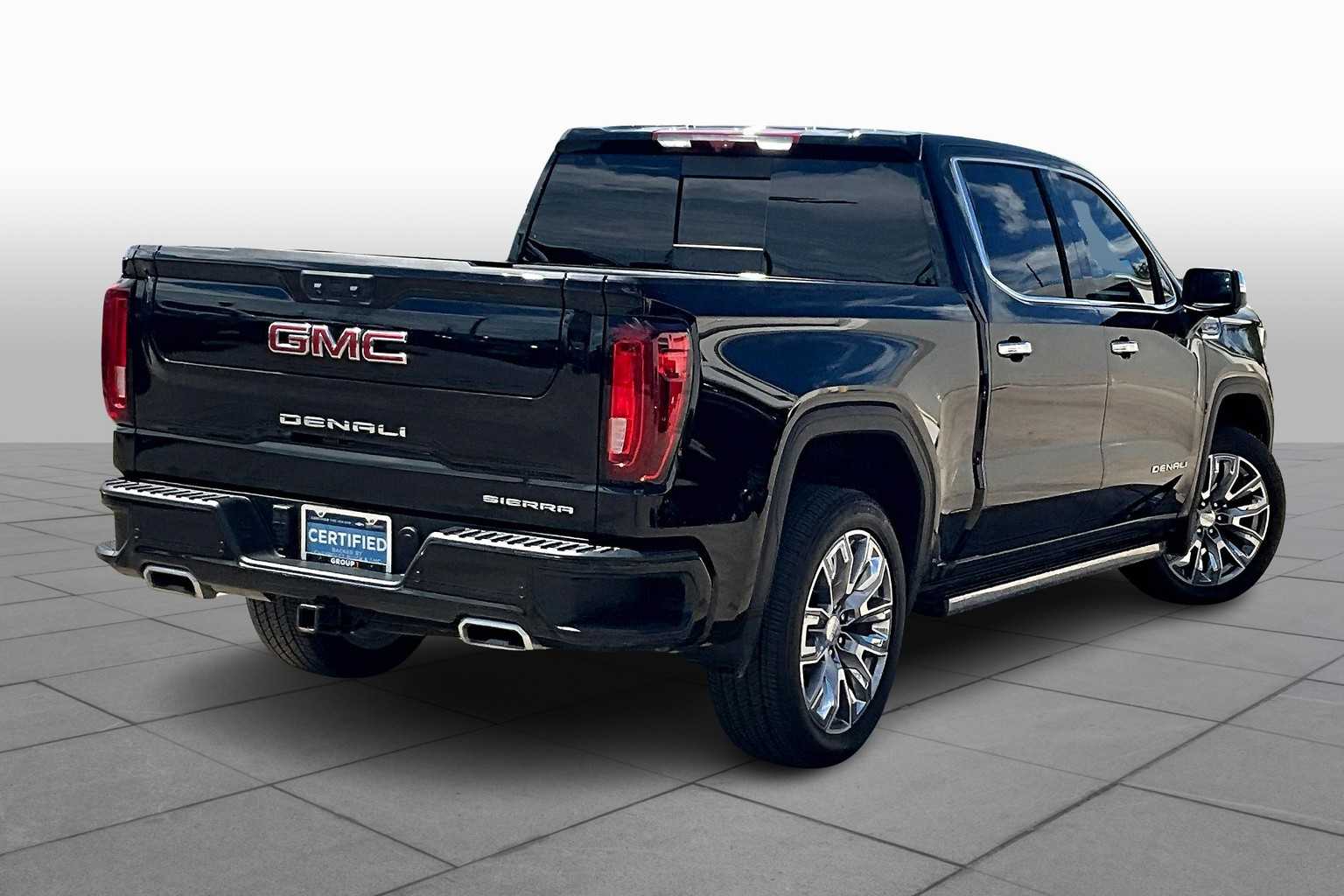 2024 Gmc Sierra Denali photo 11