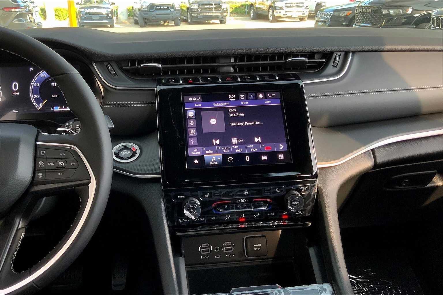 2025 Jeep Grand Cherokee Altitude X photo 6