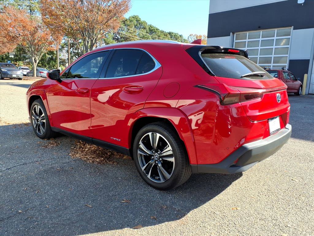 2022 Lexus UX 250h photo 4