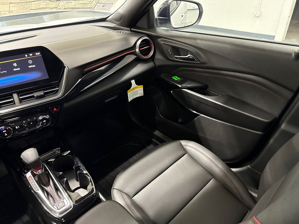 2025 Chevrolet Trax photo 24