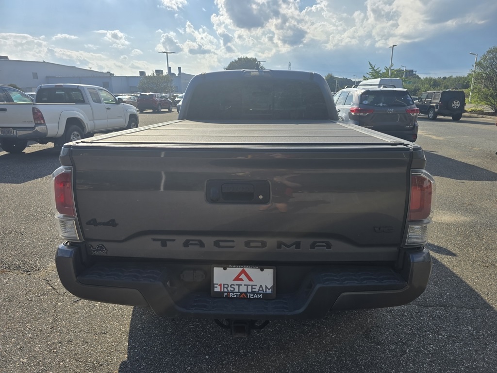 2021 Toyota Tacoma TRD Sport photo 4