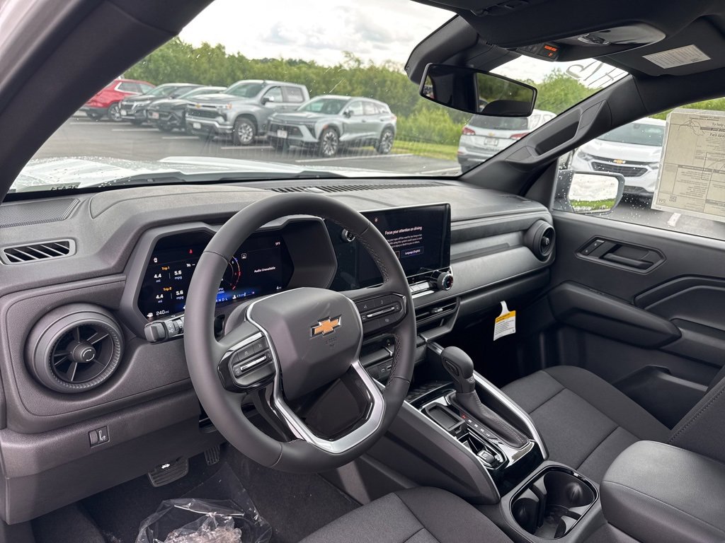 2025 Chevrolet Colorado LT photo 15