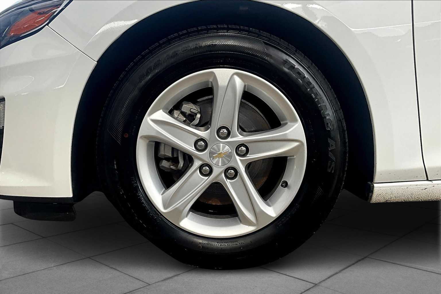 2023 Chevrolet Malibu 1LT photo 9