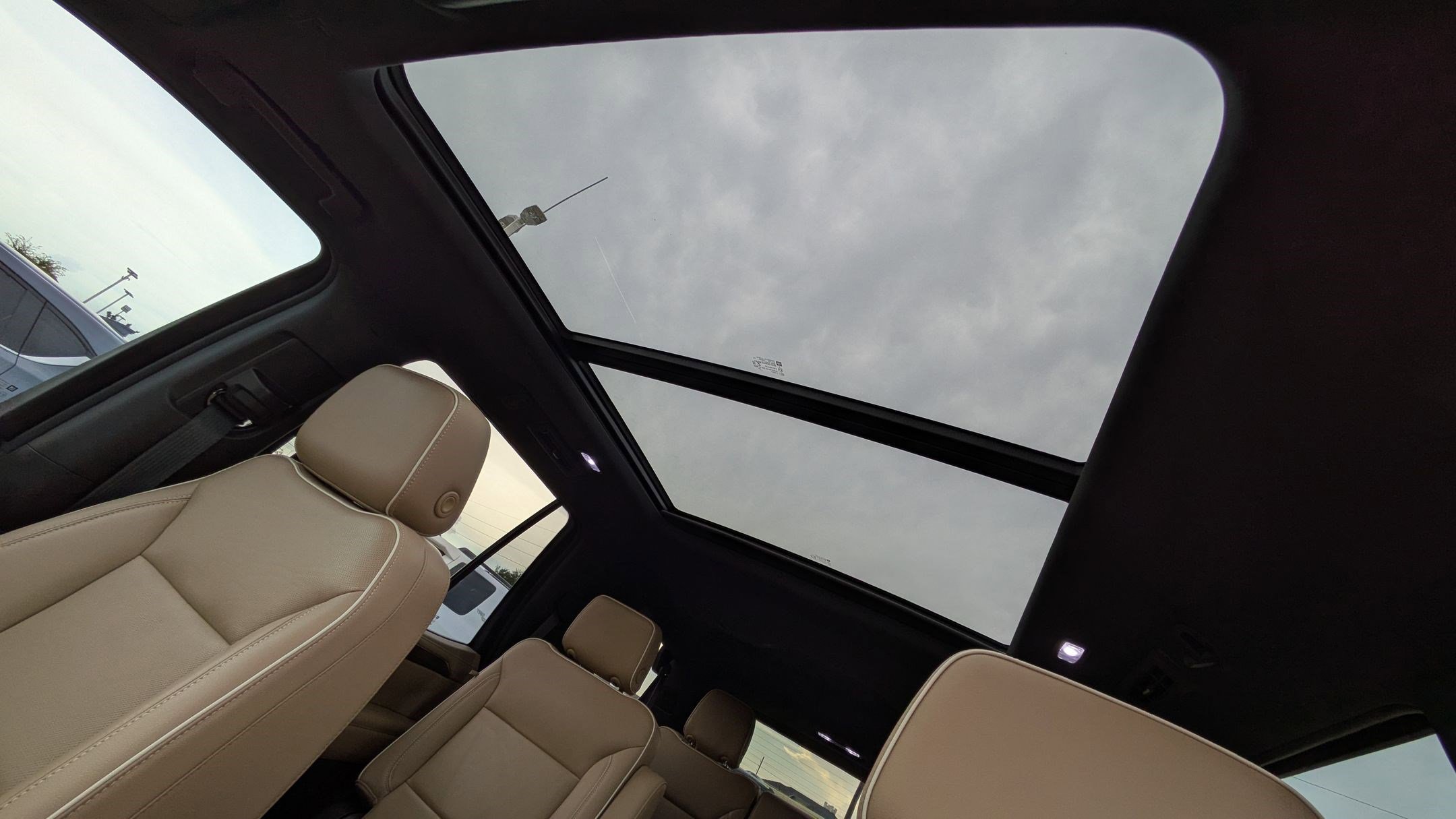 2021 Chevrolet Tahoe Premier photo 15