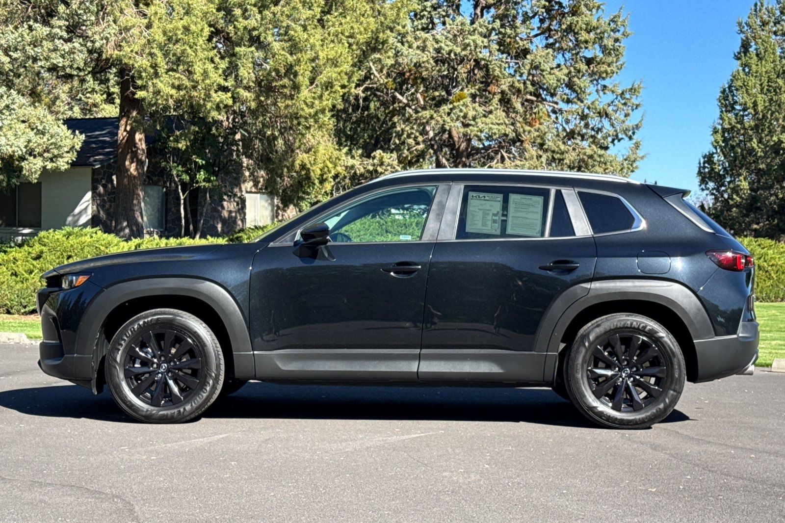 2024 Mazda CX-50 2.5 S Preferred photo 4