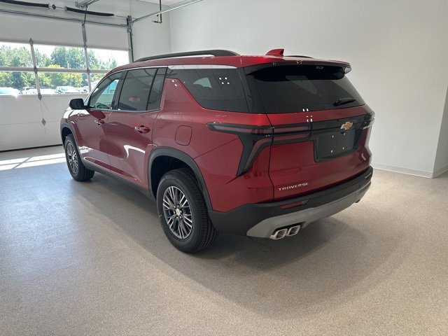 2026 Chevrolet Traverse photo 2