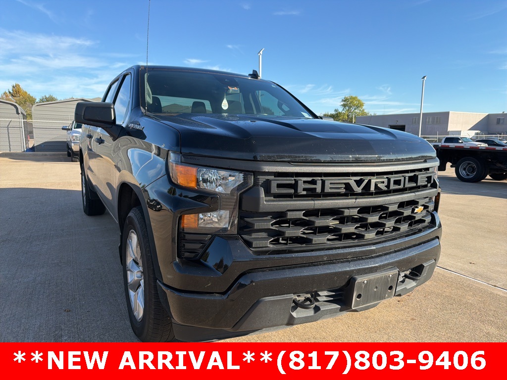 2024 Chevrolet Silverado 1500 Custom photo 2
