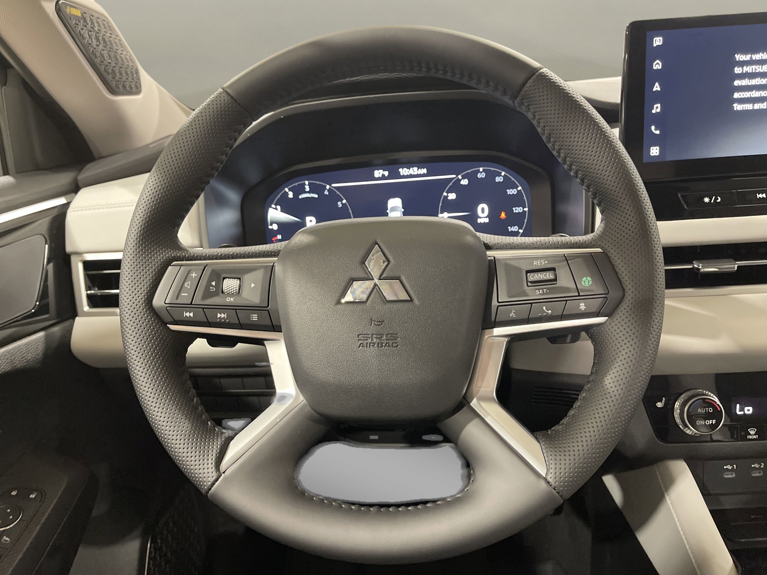2025 Mitsubishi Outlander SE photo 16