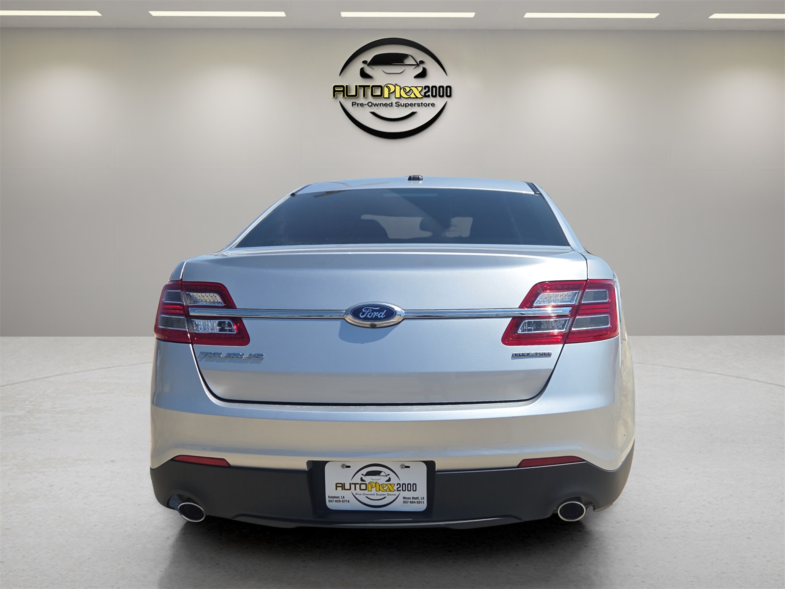 2018 Ford Taurus SE photo 5