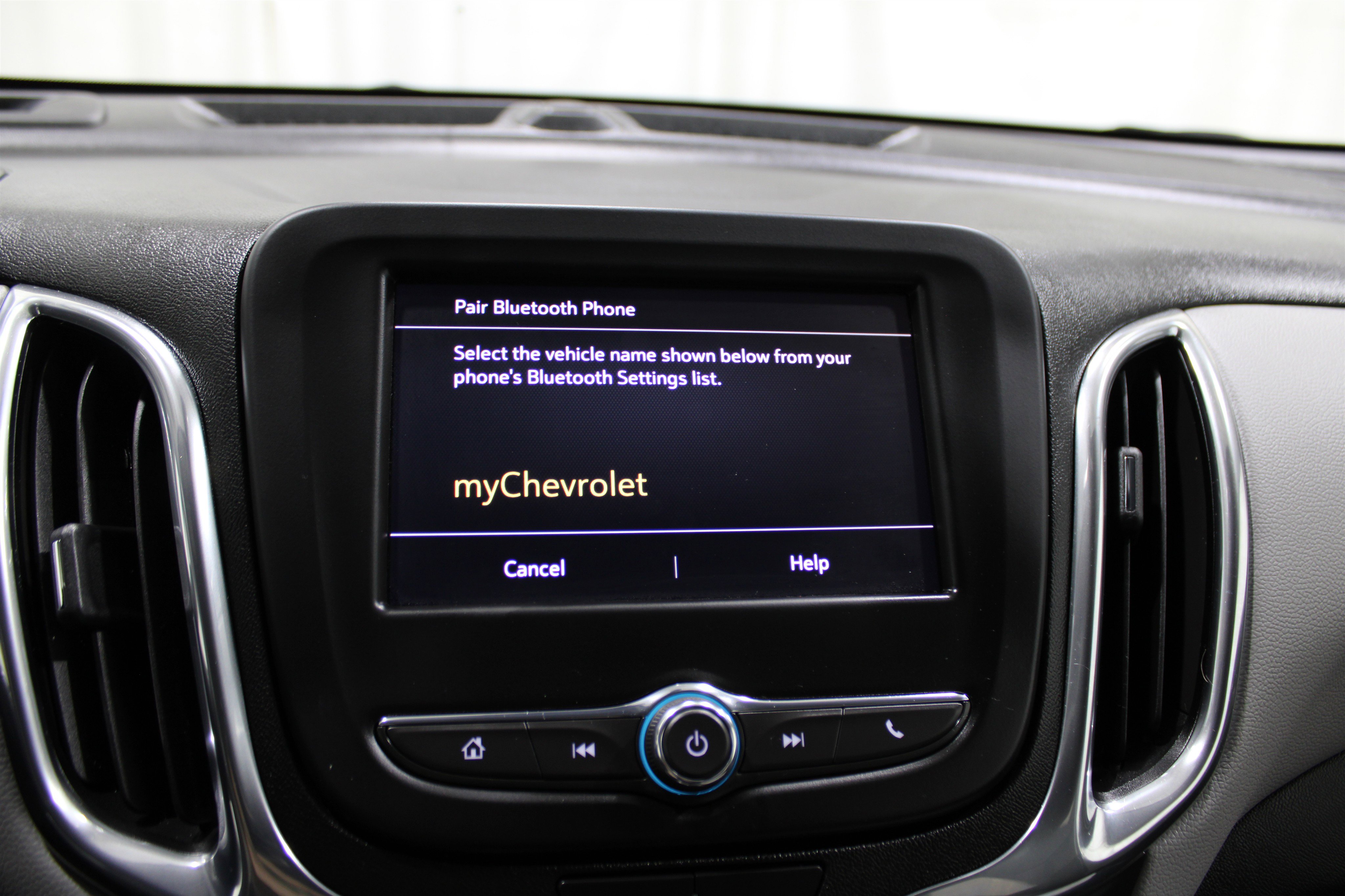 2023 Chevrolet Equinox LS photo 13