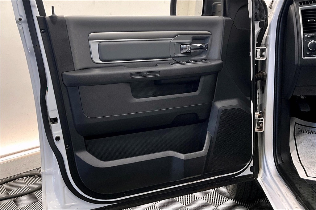 2022 Ram 1500 Classic SLT photo 21