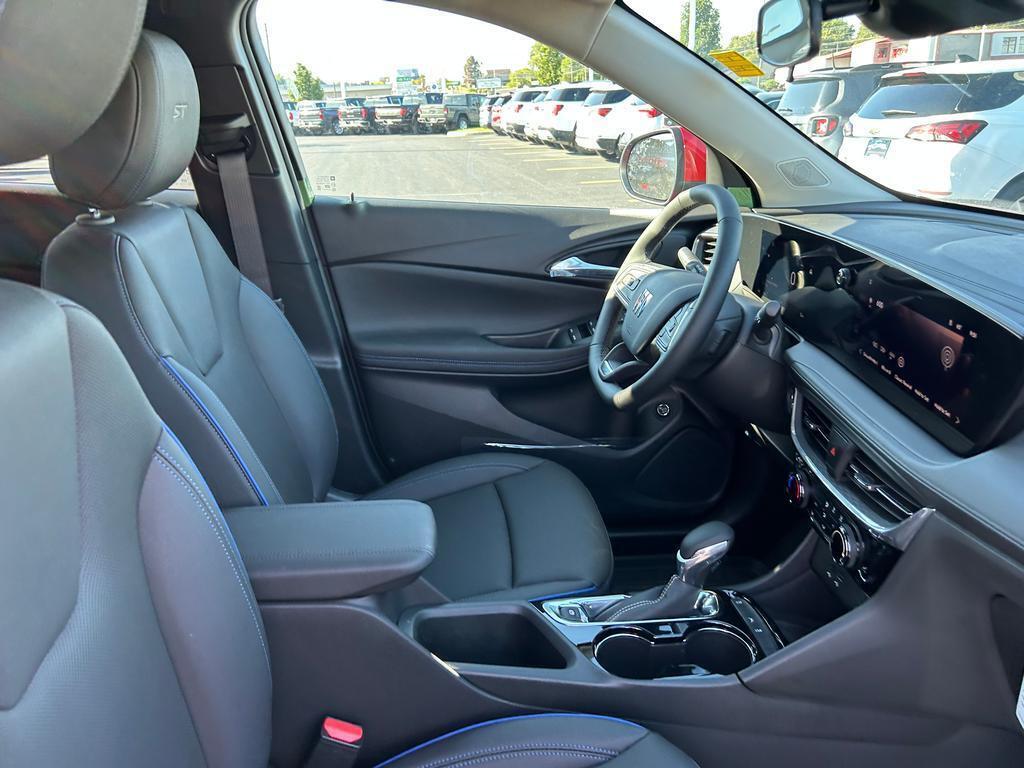 2026 Buick Encore GX Sport Touring photo 17