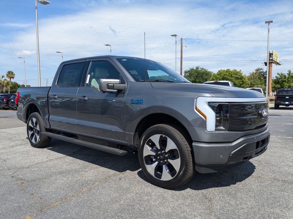 2025 Ford F-150 Lightning Platinum photo 2