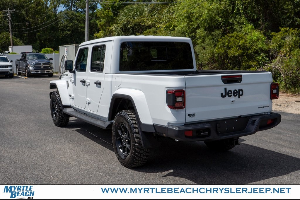 2025 Jeep Gladiator Sport photo 3