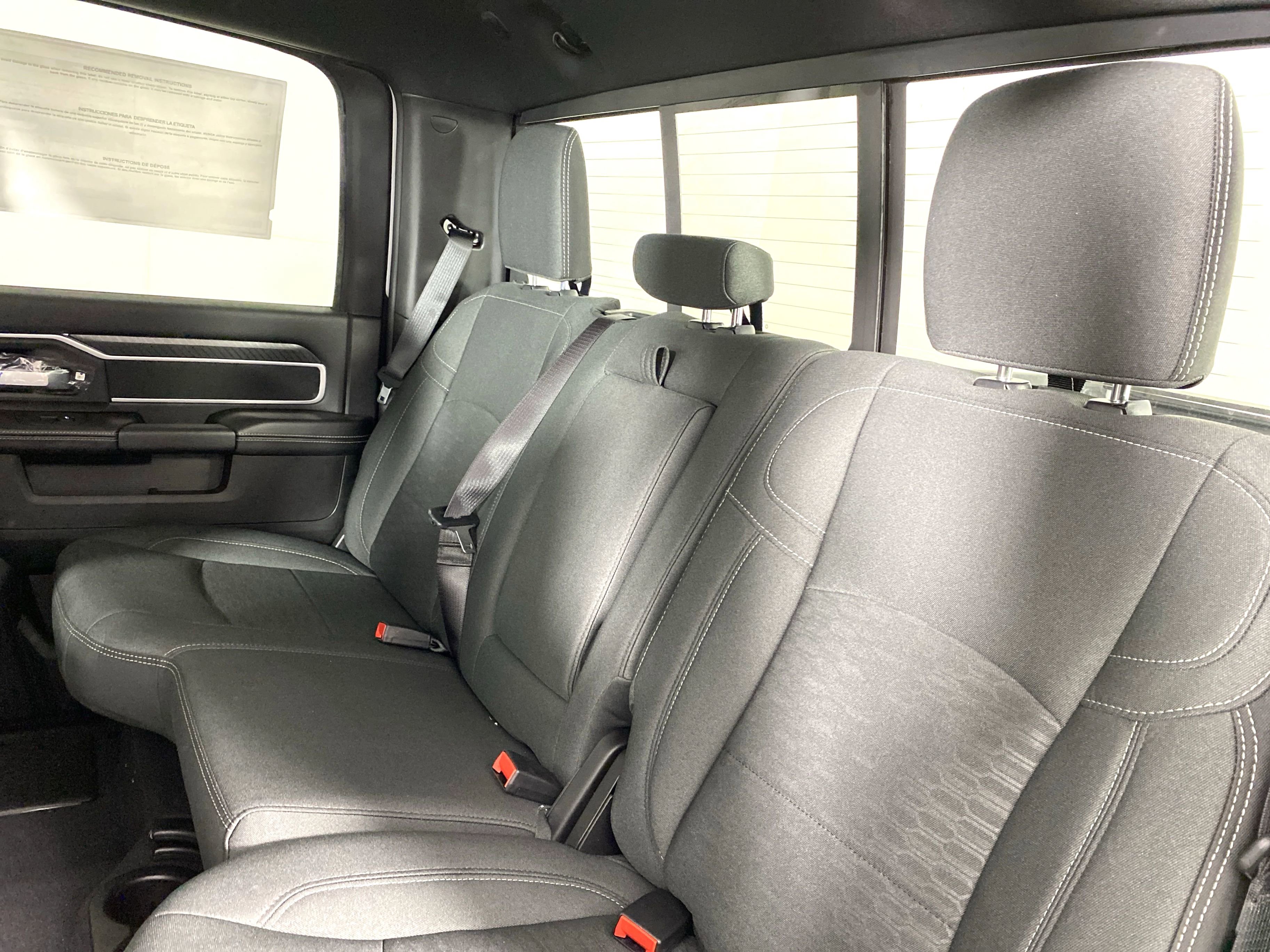2025 Ram 2500 Big Horn photo 7