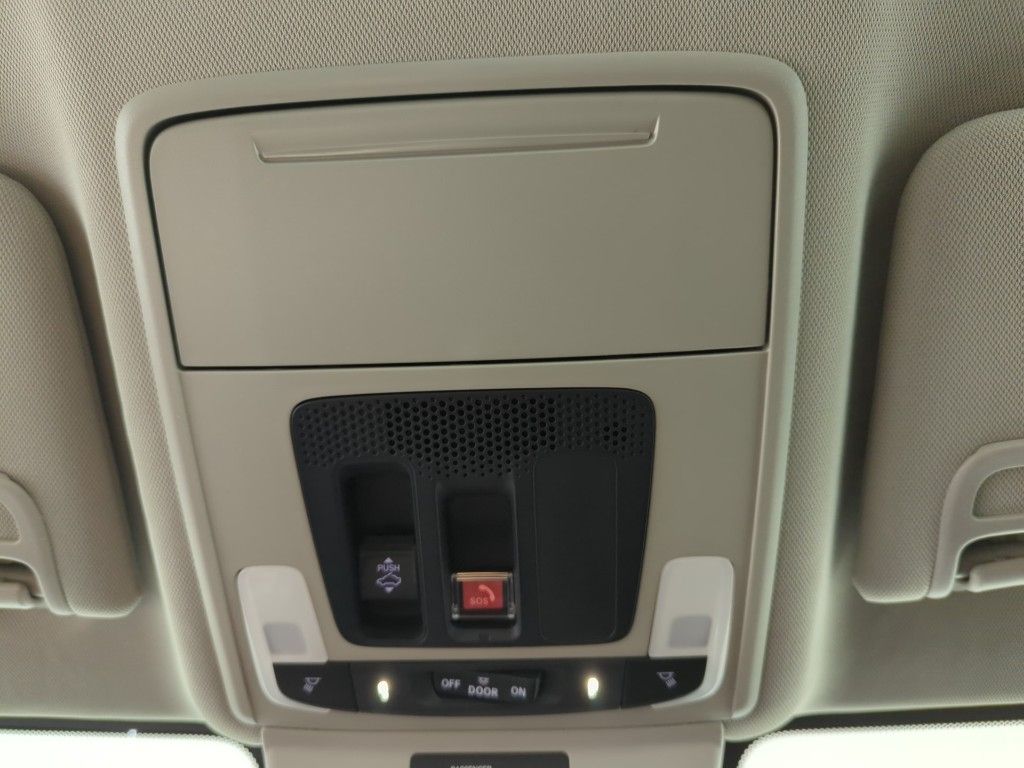 2025 Honda Accord SE photo 25