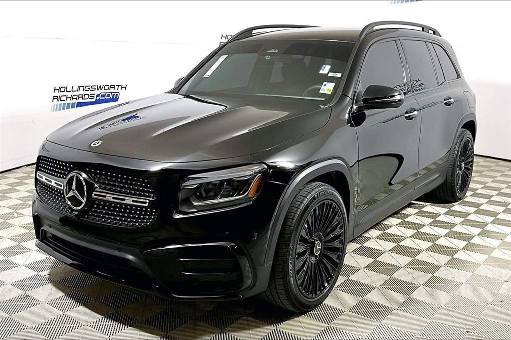 2024 Mercedes-Benz GLB Base's photo